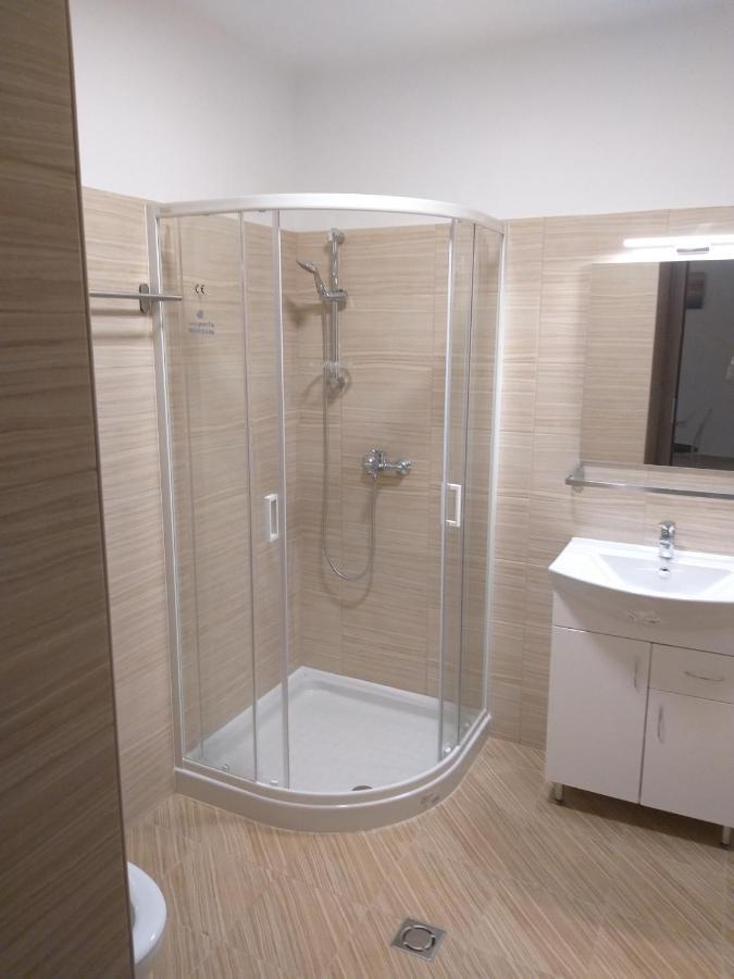 Apartment In Balatonlelle 40765 Bagian luar foto