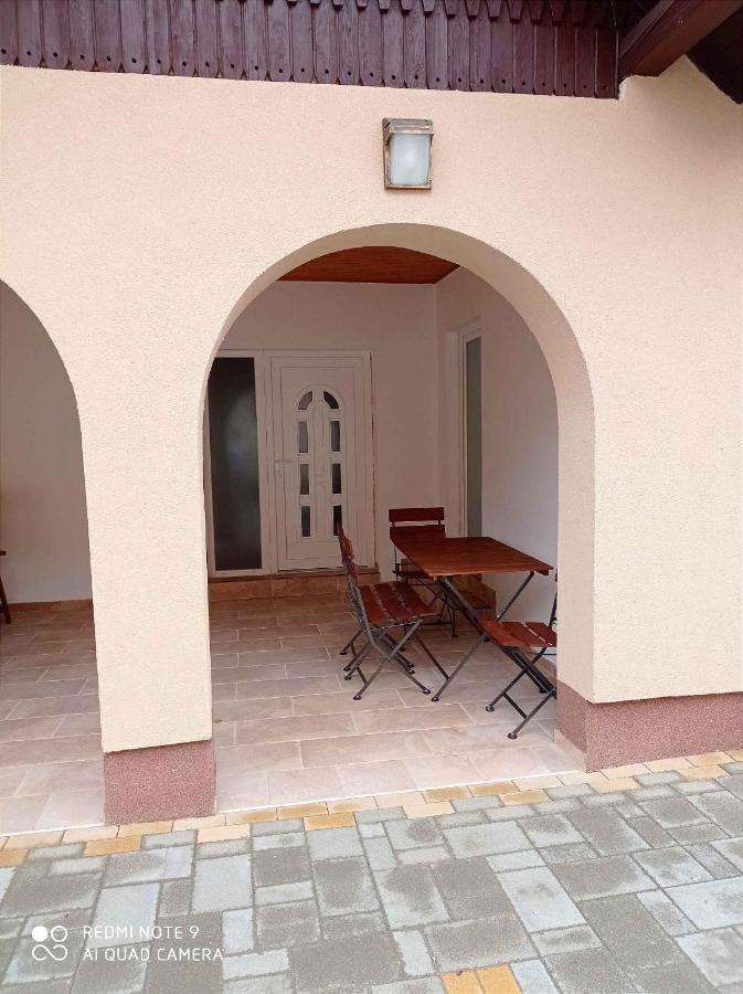 Apartment In Balatonlelle 40765 Bagian luar foto