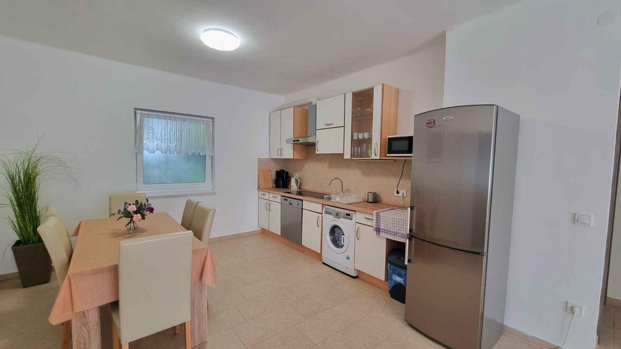 Apartment In Balatonlelle 40765 Bagian luar foto